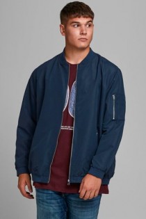 Dunne tussenjas van Jack & Jones.